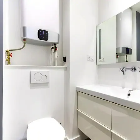 Gaite Montparnasse Magnifique Studio Divry 2p パリ